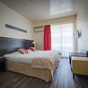 Comté De Hotel